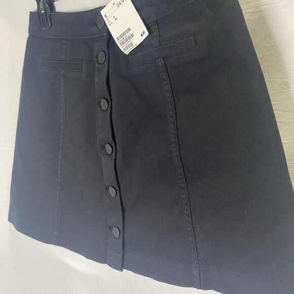 NWT H&M DIVIDED Denim Mini Skirt Button Front A Line Cotton Short Womens 6 Black - Picture 2 of 8